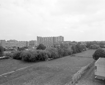 65804 Gezicht op een deel van de, bij het gebouwencomplex van de Vakgroep Veterinaire Fysiologie (Alexander Numankade ...